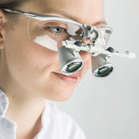 Heine HR 2,5x Set A - бинокулярные лупы с увеличением 2,5x и креплением на оправе 